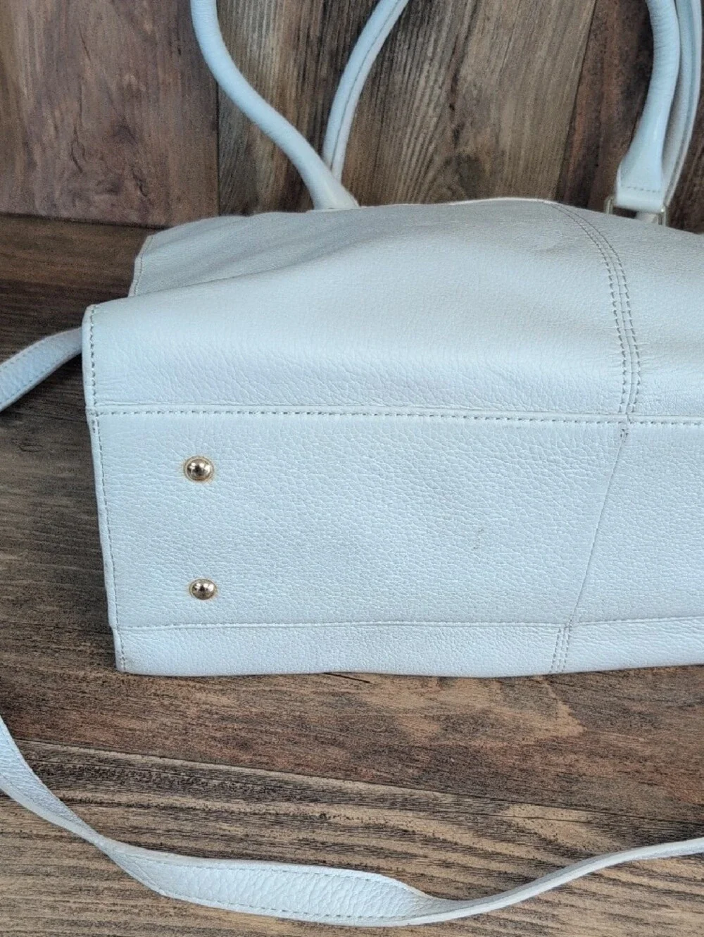 Calvin Klein White Structured Satchel with Gold Hardware       M472